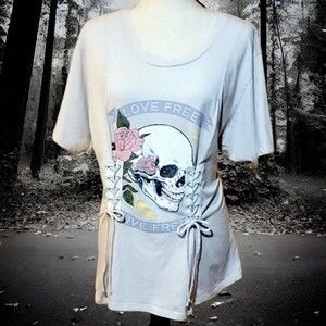 Express NWOT Women's Skull & Roses Live Free Top w/Corset-style Lace Up Front, M